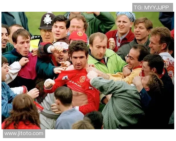 曼联不穿坎通纳留念球衣战水晶宫，防止激怒对方！阿莫林有决心复仇